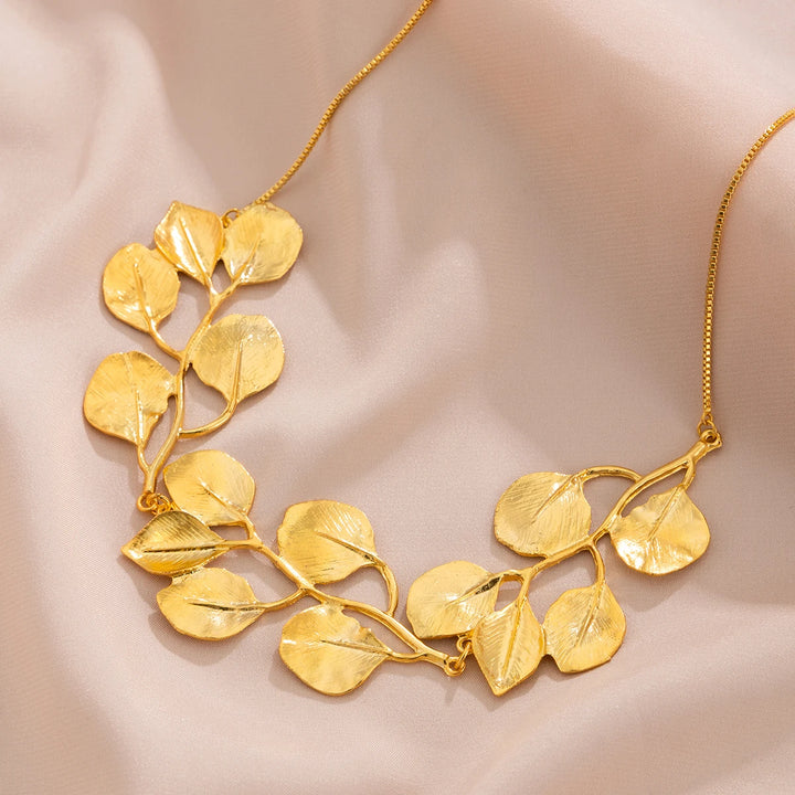 Elaina Necklace