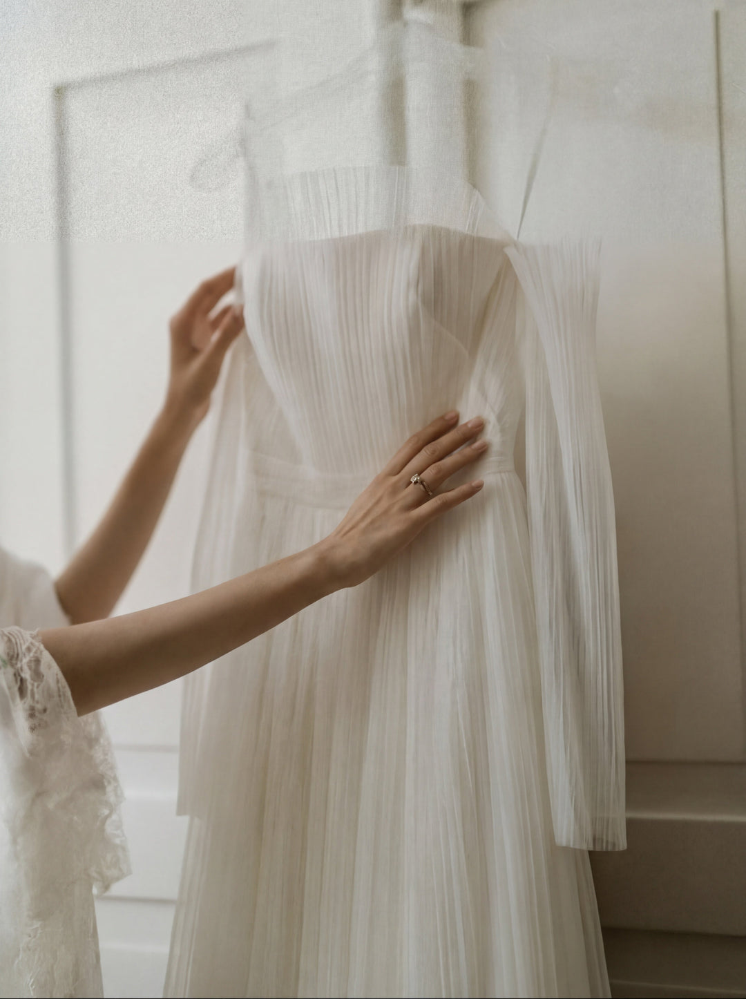 Modern Wedding Moments: How to Choose the Perfect Bridal and Bridesmaid Dresses